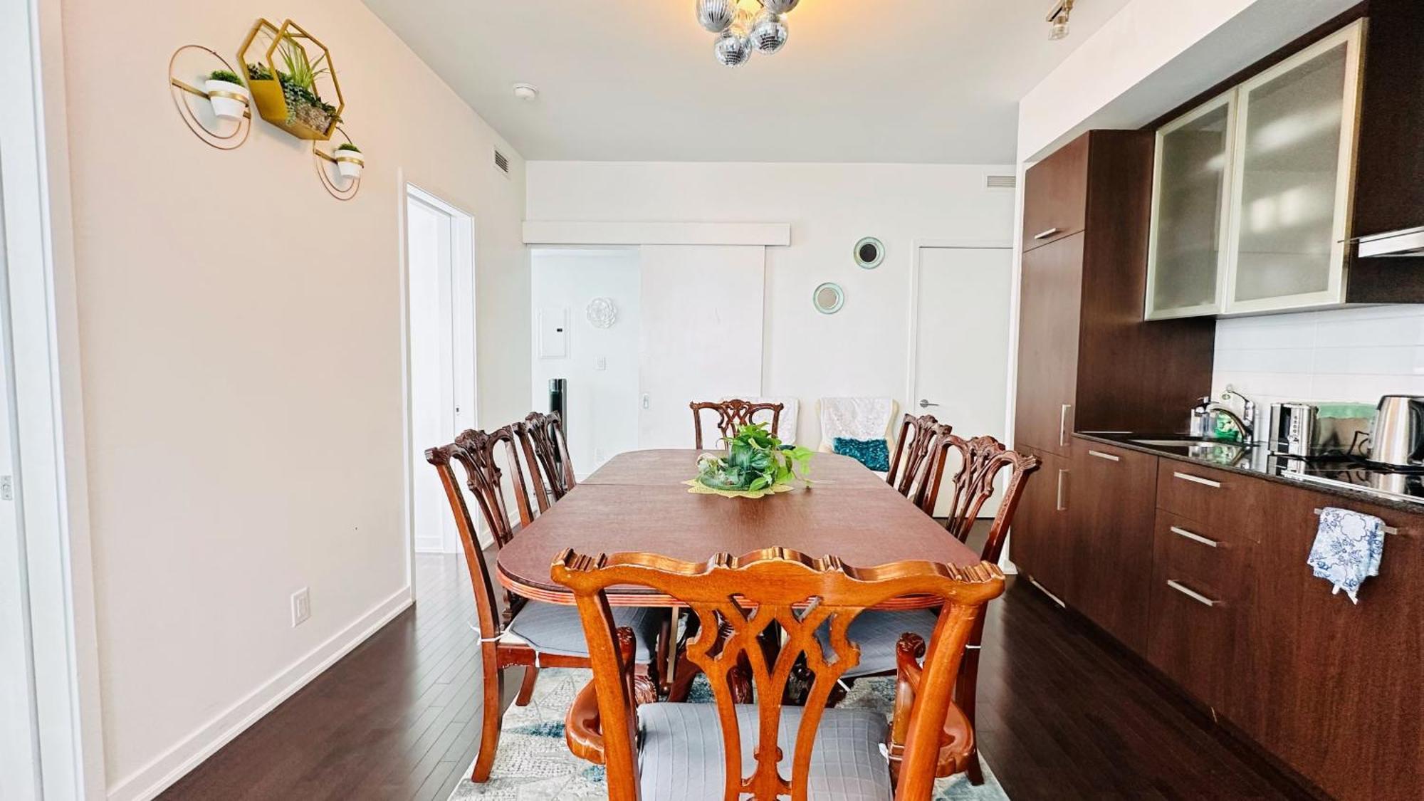 New Superior Lakeview Luxury 3-bedroom On 48 Floor *