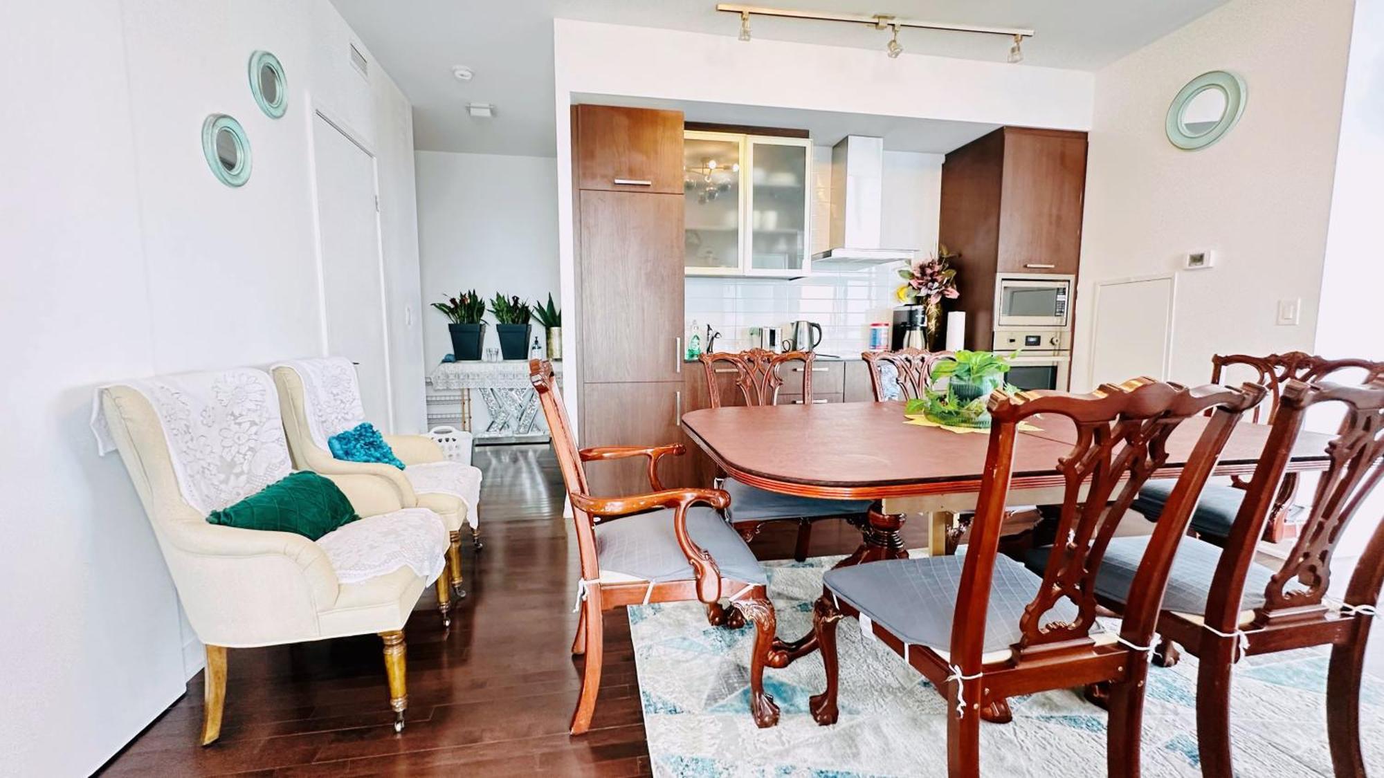 New Superior Lakeview Luxury 3-bedroom On 48 Floor Toronto